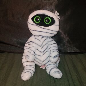 Plush Mummy Toy with Green Eyes BEANIE BOOS TY "Tatters"